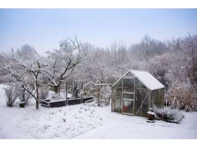 Tontopf-Heizung als Frost&amp;amp;shy;wächter fürs Gewächs&amp;amp;shy;haus selber bauen - Tontopf-Heizung als Frostwächter fürs Gewächshaus - DIY Anleitung